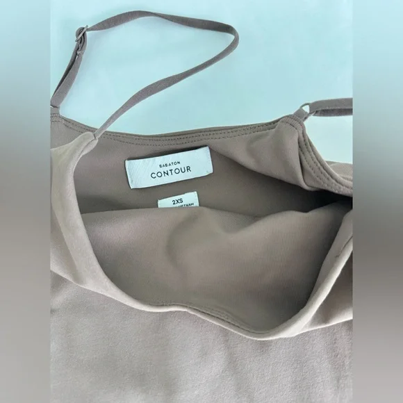 Aritzia dresses HAUL - Picture 3 of 12